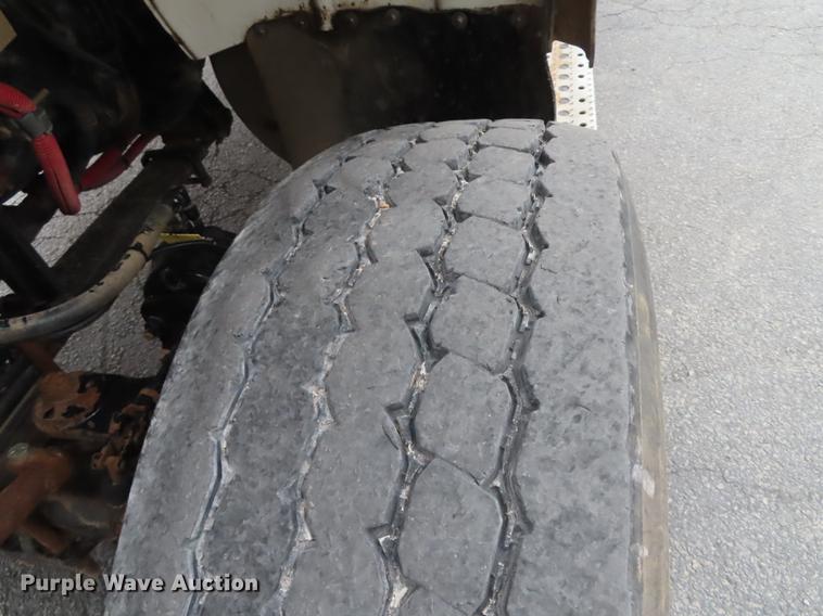 image for item L1479 2009 Freightliner Business Class M2 bucket truck