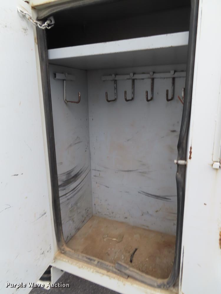 image for item L1479 2009 Freightliner Business Class M2 bucket truck