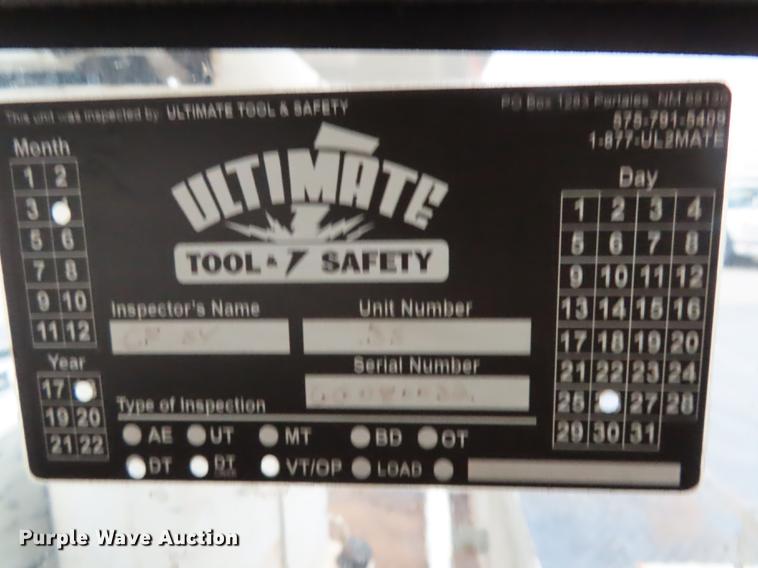 image for item L1479 2009 Freightliner Business Class M2 bucket truck