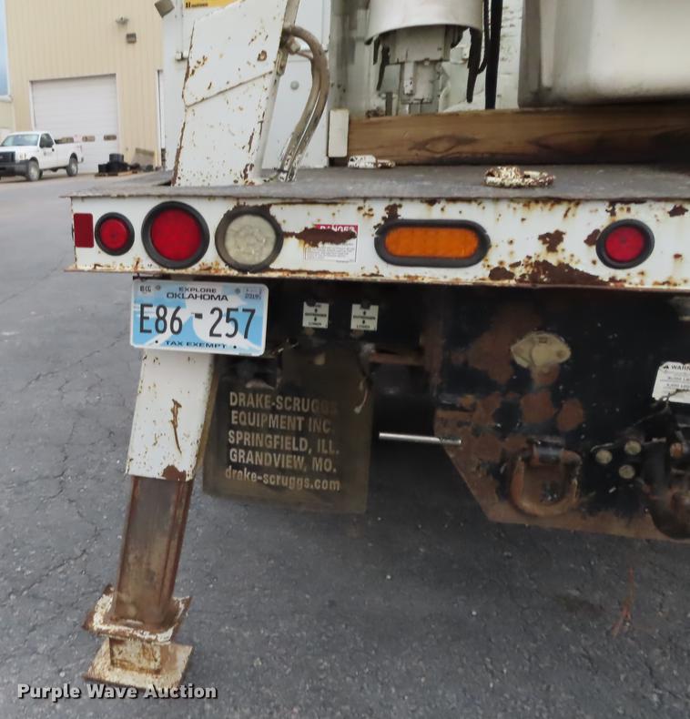 image for item L1479 2009 Freightliner Business Class M2 bucket truck