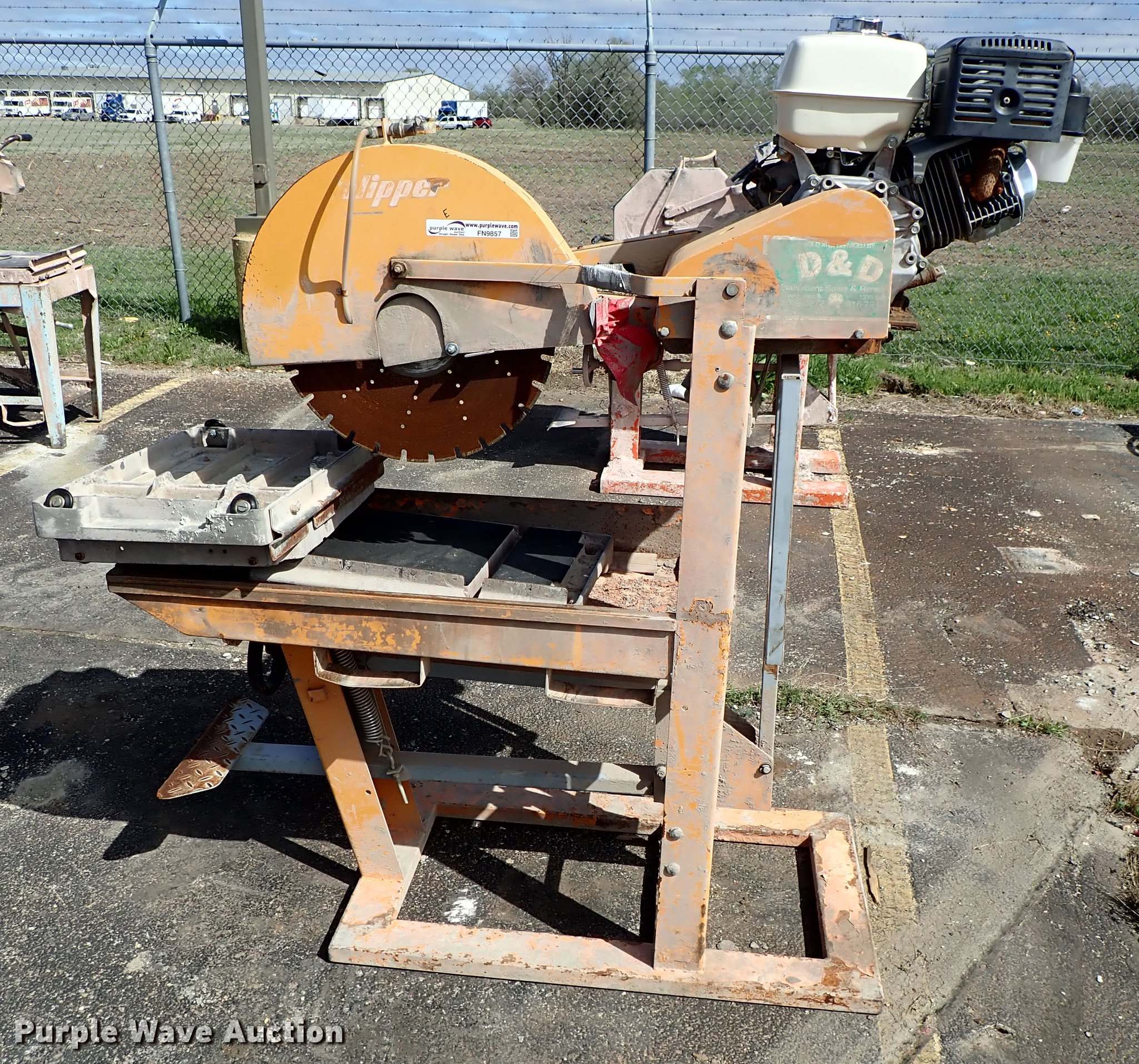 Norton Clipper BBL1327 masonry saw in Wichita, KS Item FN9857 sold