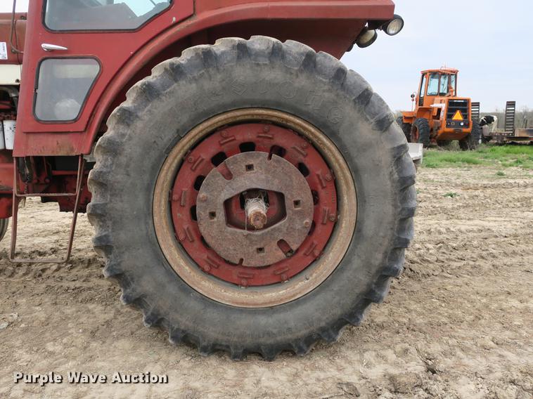 image for item DB8815 International 1066 tractor