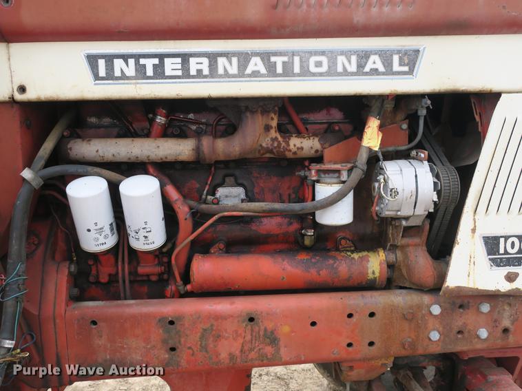 image for item DB8815 International 1066 tractor