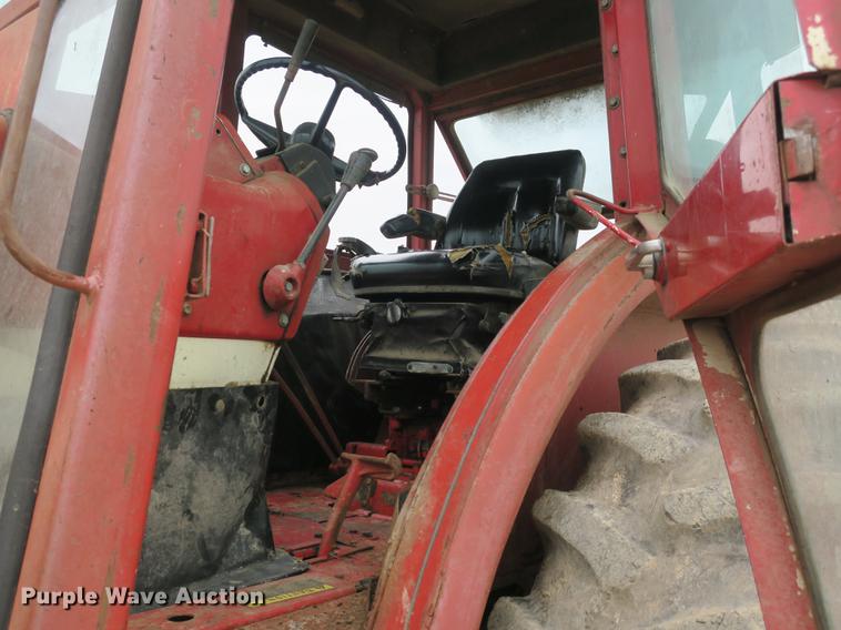 image for item DB8815 International 1066 tractor