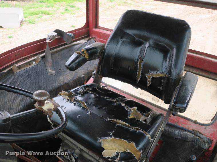 image for item DB8815 International 1066 tractor