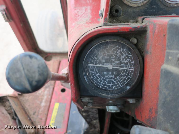 image for item DB8815 International 1066 tractor