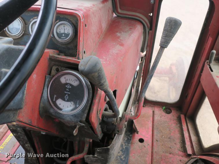 image for item DB8815 International 1066 tractor