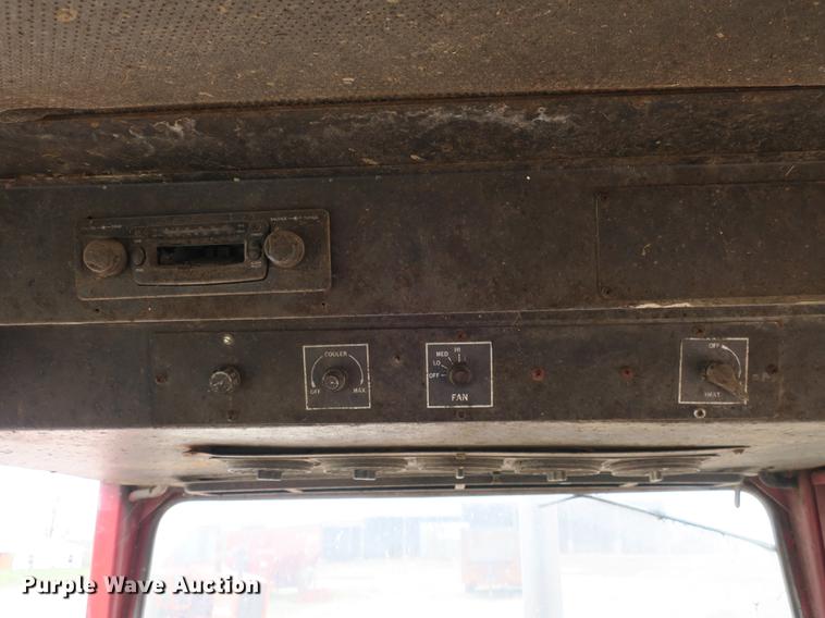 image for item DB8815 International 1066 tractor