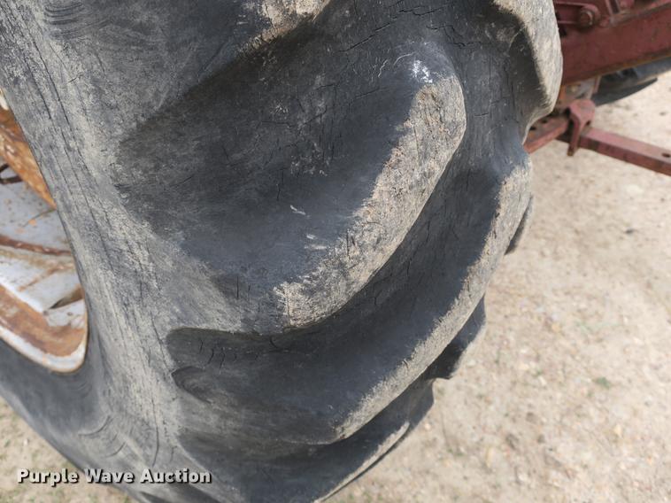 image for item DB8816 Allis Chalmers 7000 tractor