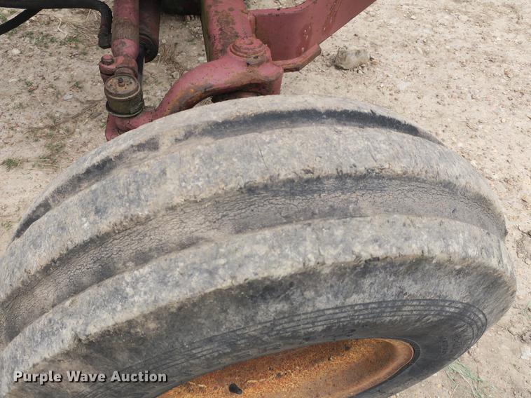 image for item DB8816 Allis Chalmers 7000 tractor
