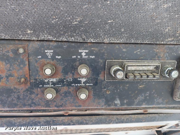 image for item DB8816 Allis Chalmers 7000 tractor