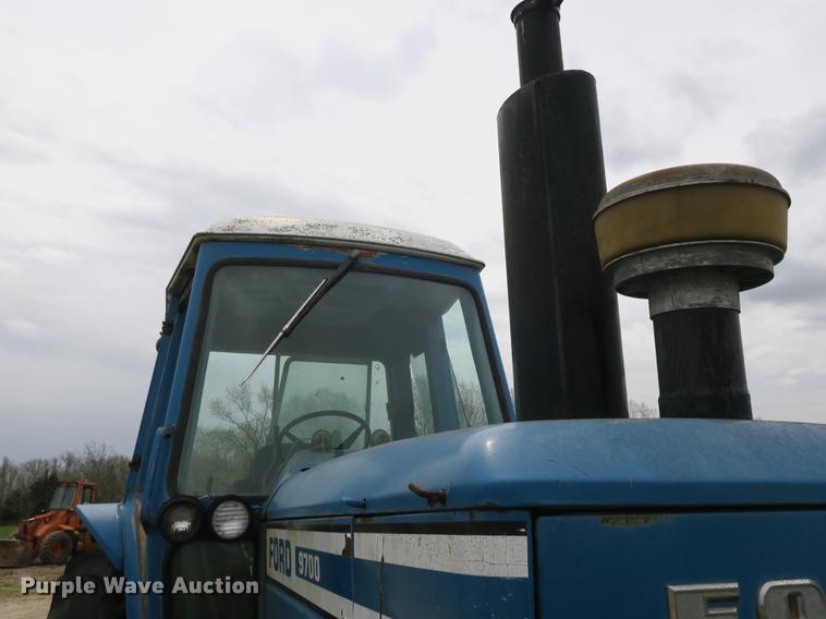 image for item DB8818 Ford 9700 tractor