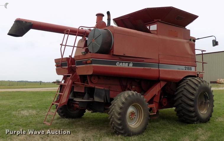 image for item DB9710 1995 Case IH 2188 combine