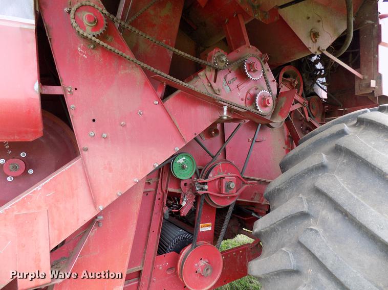 image for item DB9710 1995 Case IH 2188 combine
