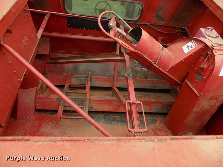 image for item DB9710 1995 Case IH 2188 combine