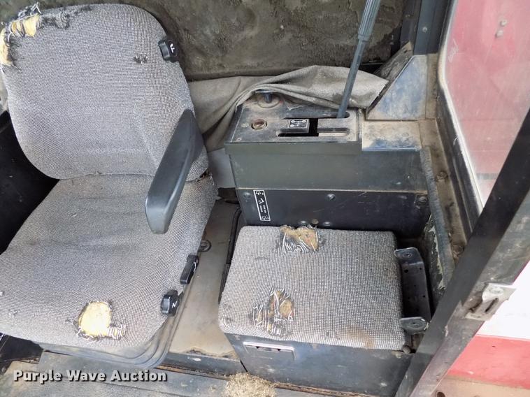 image for item DB9711 1991 Case IH 1680 combine