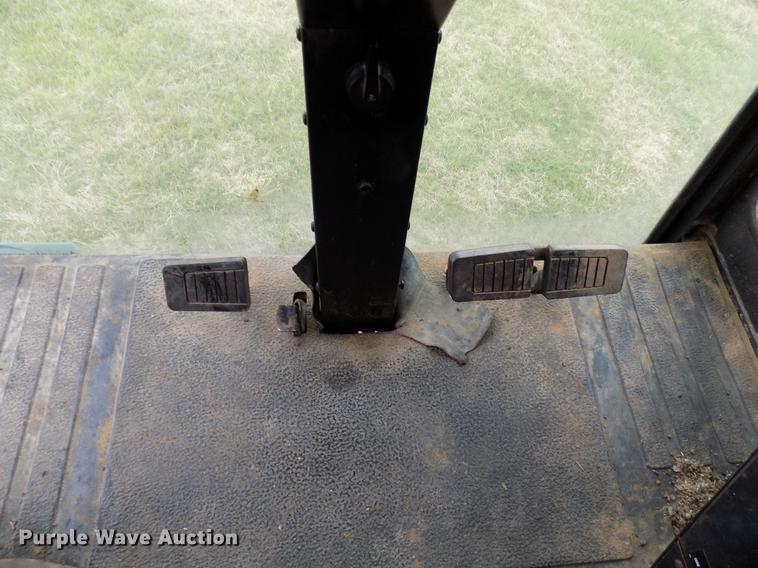 image for item DB9711 1991 Case IH 1680 combine