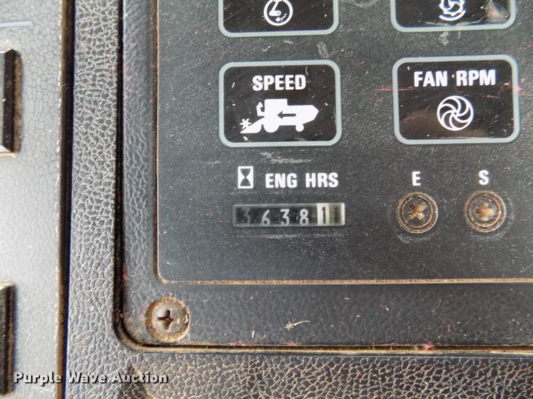 image for item DB9711 1991 Case IH 1680 combine