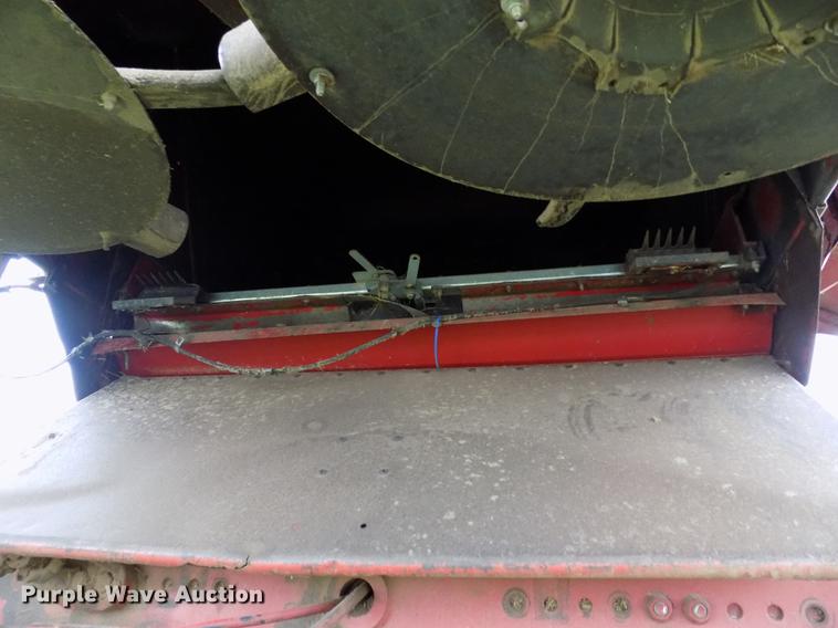 image for item DB9711 1991 Case IH 1680 combine