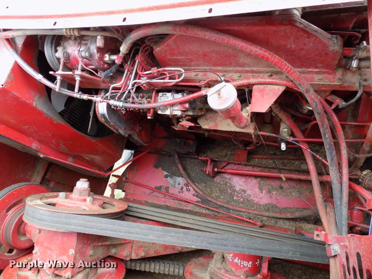 image for item DB9711 1991 Case IH 1680 combine