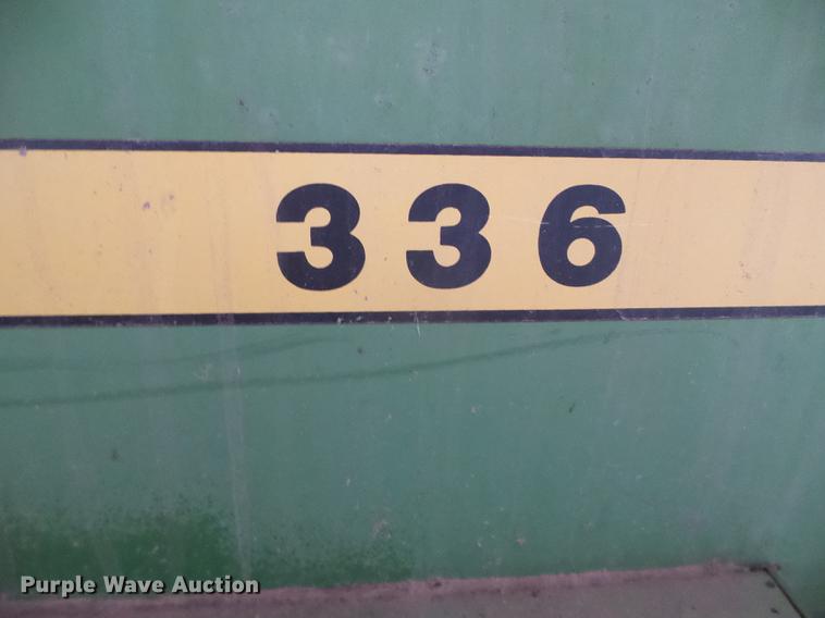 image for item DC5218 1980 John Deere 336 small square baler