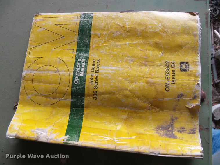 image for item DC5218 1980 John Deere 336 small square baler