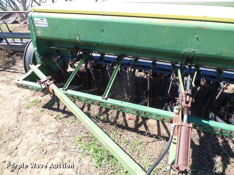 image for item DC5221 John Deere 8300 grain drill