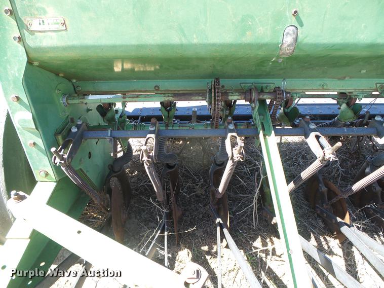 image for item DC5221 John Deere 8300 grain drill