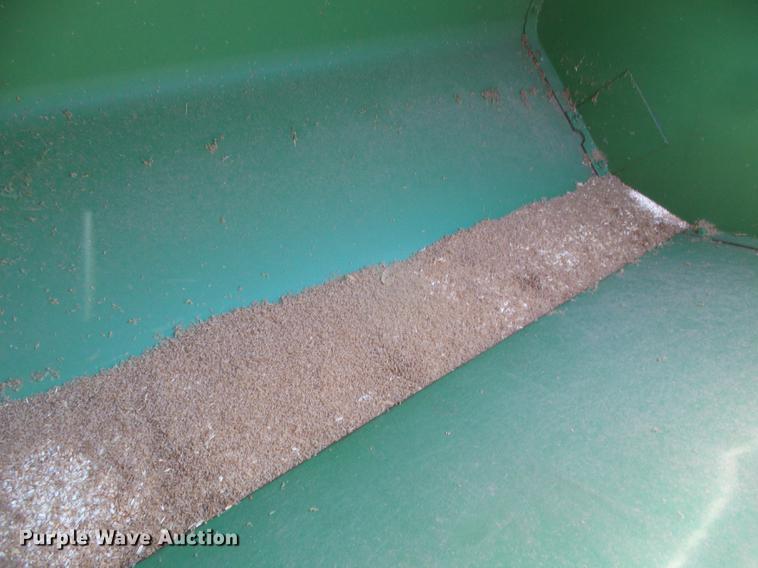 image for item DC5221 John Deere 8300 grain drill