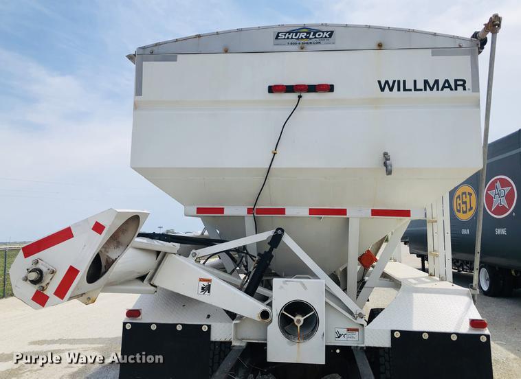 image for item DC8708 2017 Willmar SS16 fertilizer tender bed