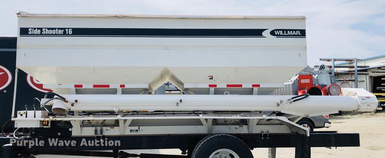 image for item DC8708 2017 Willmar SS16 fertilizer tender bed