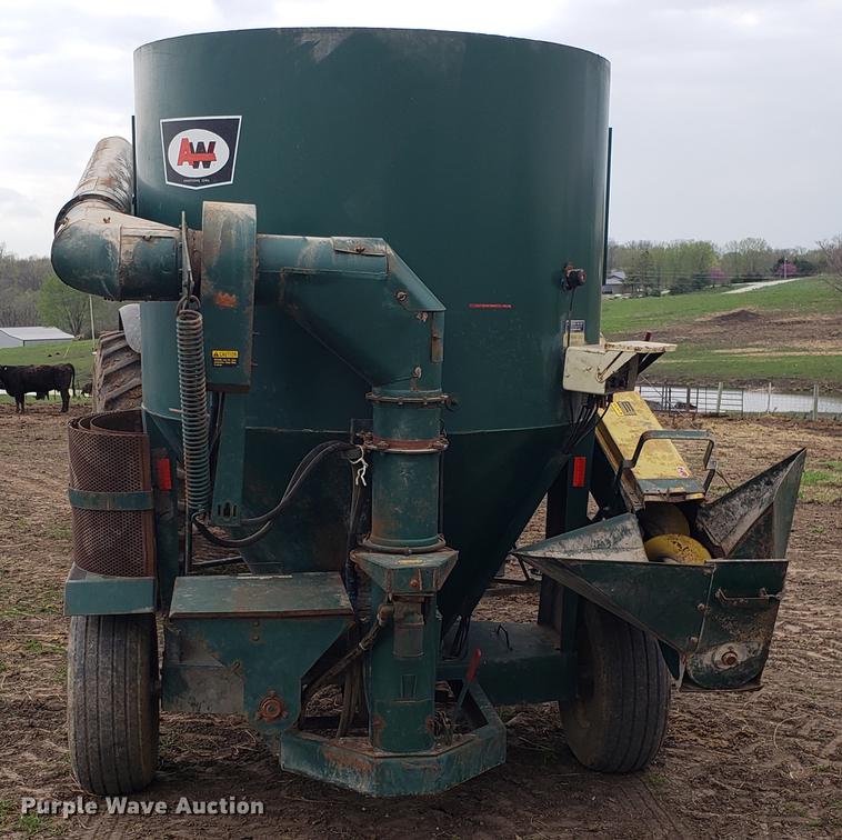 image for item DD4089 Art's Way 450 feed grinder