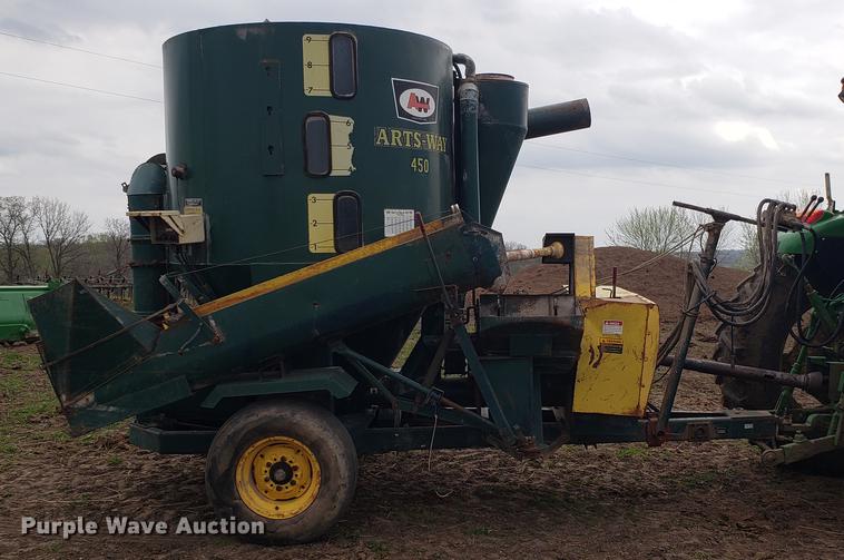 image for item DD4089 Art's Way 450 feed grinder