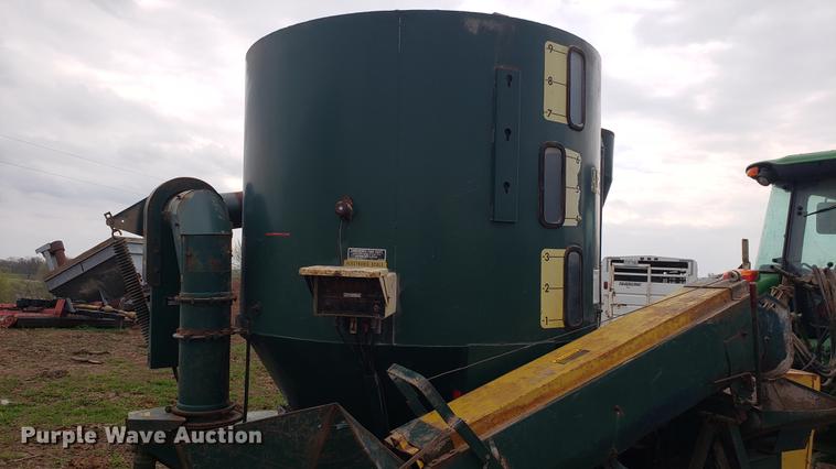 image for item DD4089 Art's Way 450 feed grinder