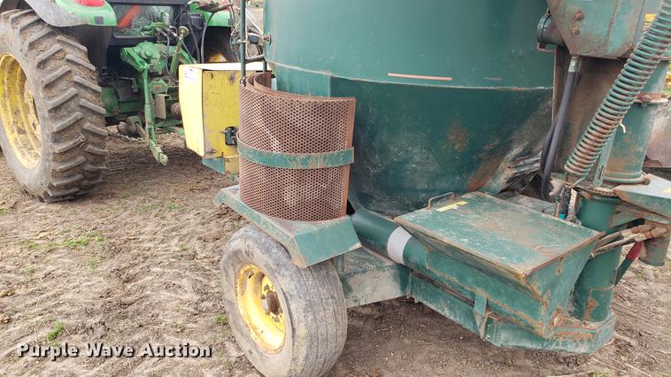 image for item DD4089 Art's Way 450 feed grinder