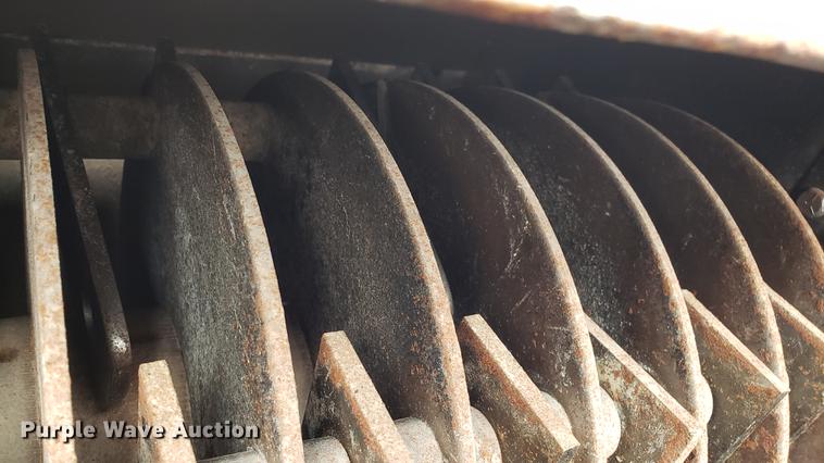 image for item DD4089 Art's Way 450 feed grinder