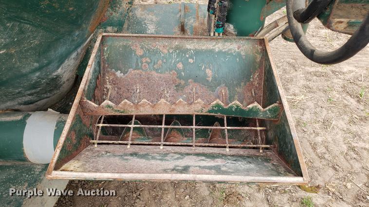 image for item DD4089 Art's Way 450 feed grinder