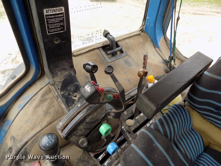 image for item DE1130 Ford 8830 MFWD tractor