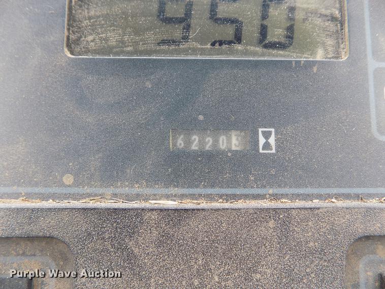 image for item DE1130 Ford 8830 MFWD tractor