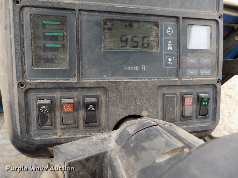 image for item DE1130 Ford 8830 MFWD tractor