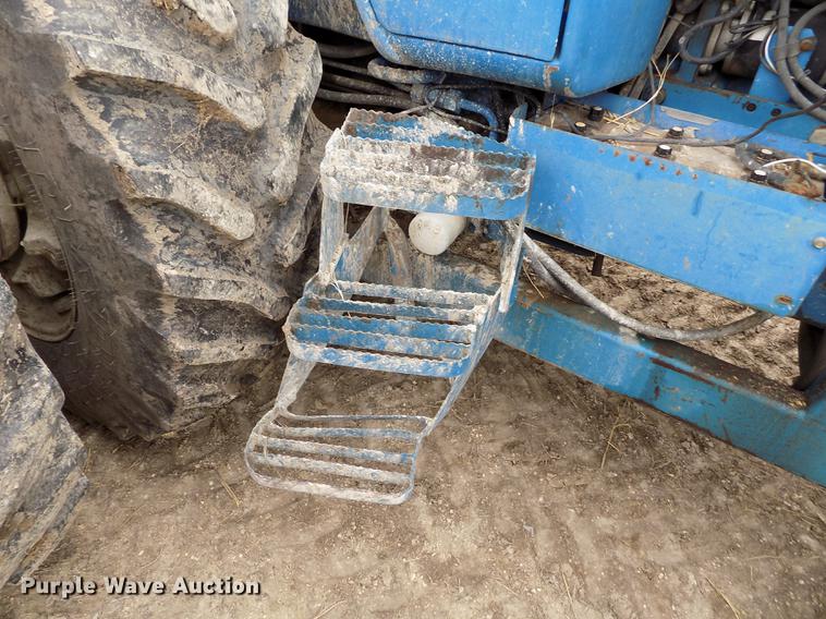 image for item DE1130 Ford 8830 MFWD tractor