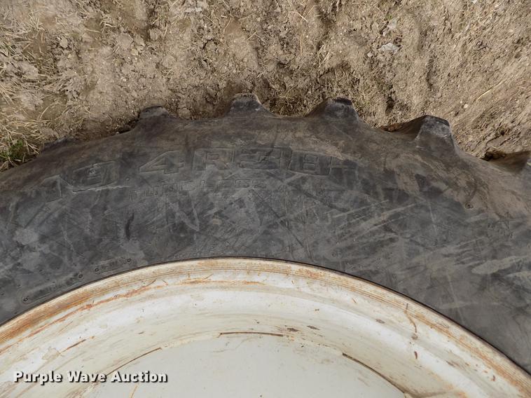 image for item DE1130 Ford 8830 MFWD tractor