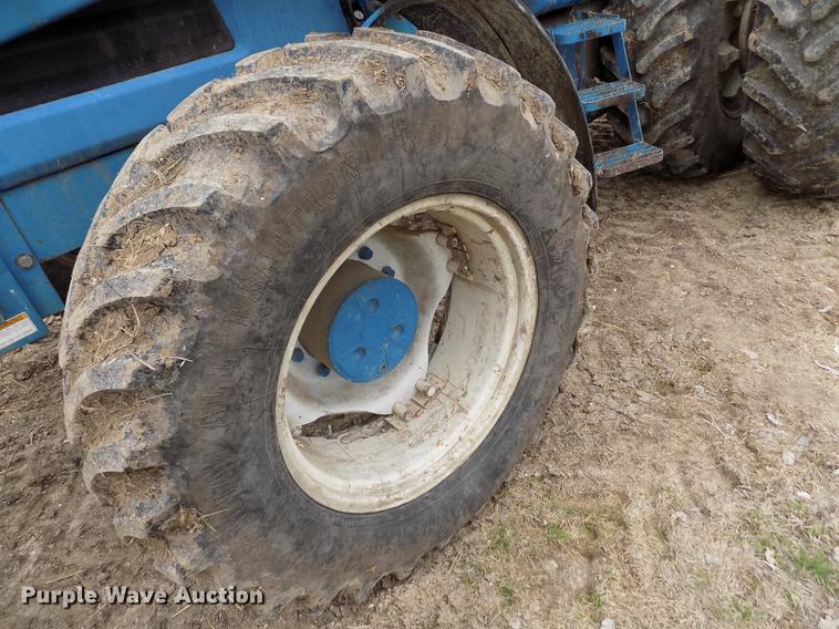 image for item DE1130 Ford 8830 MFWD tractor