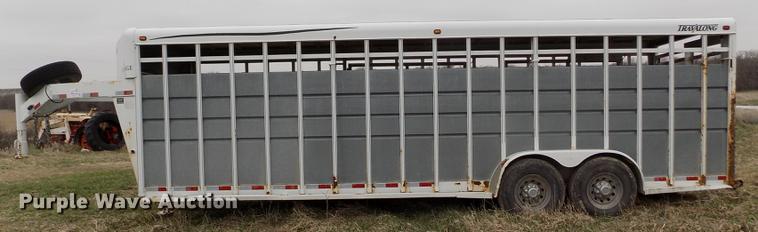 image for item DE1132 2005 Travalong Advantage livestock trailer