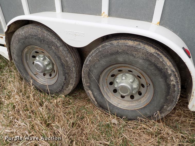 image for item DE1132 2005 Travalong Advantage livestock trailer