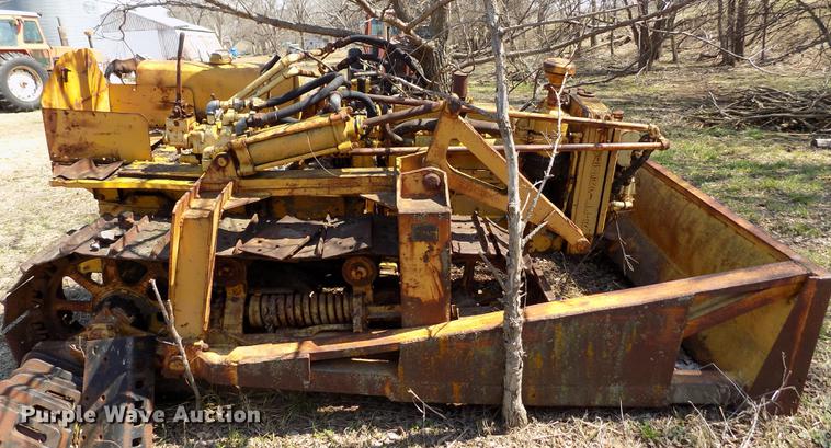 image for item DE1135 1936 Caterpillar RD4 dozer