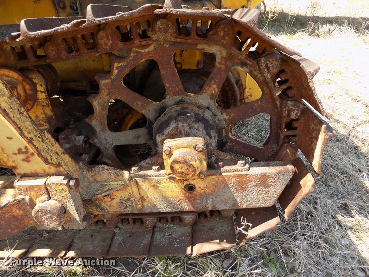 image for item DE1135 1936 Caterpillar RD4 dozer