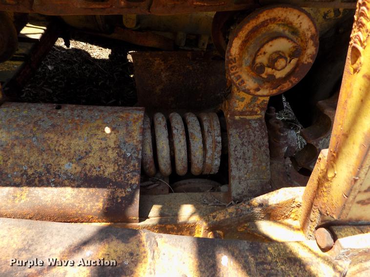 image for item DE1135 1936 Caterpillar RD4 dozer