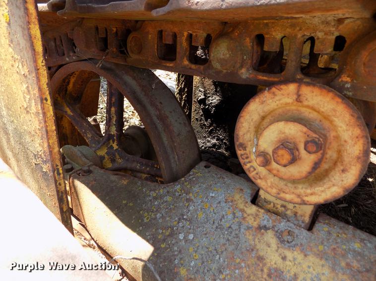 image for item DE1135 1936 Caterpillar RD4 dozer