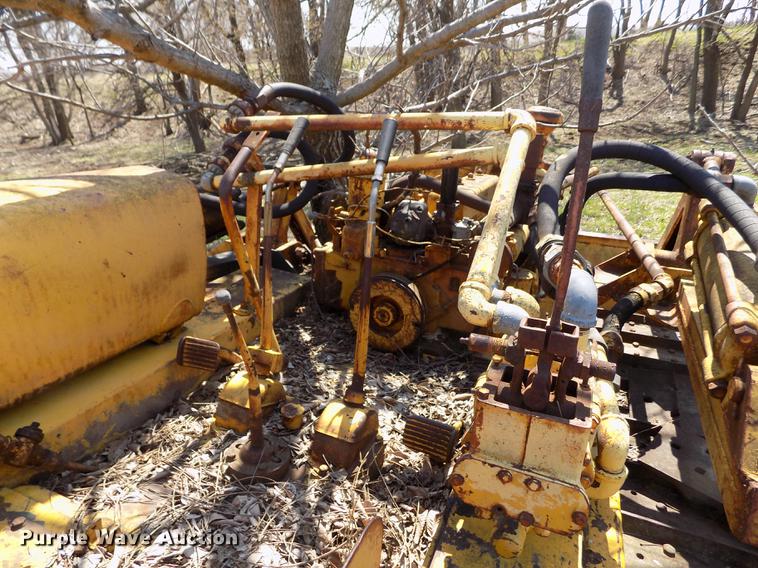 image for item DE1135 1936 Caterpillar RD4 dozer